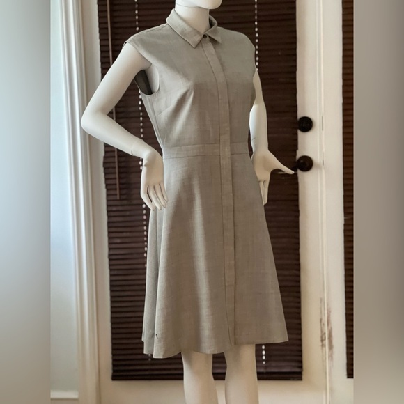 J Crew sleeveless woman’s classic  dress. - Picture 8 of 8